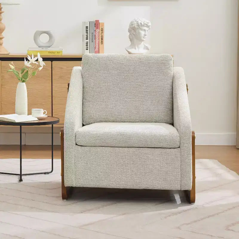 Fauteuil d'appoint en chenille avec cadre en bois et clous décoratifs