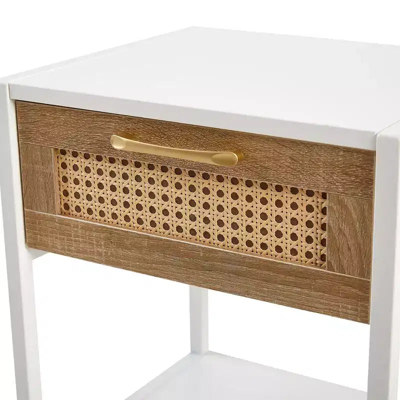 Table d'appoint en rotin 39,9 cm avec tiroir et pieds en métal - Table de chevet blanche