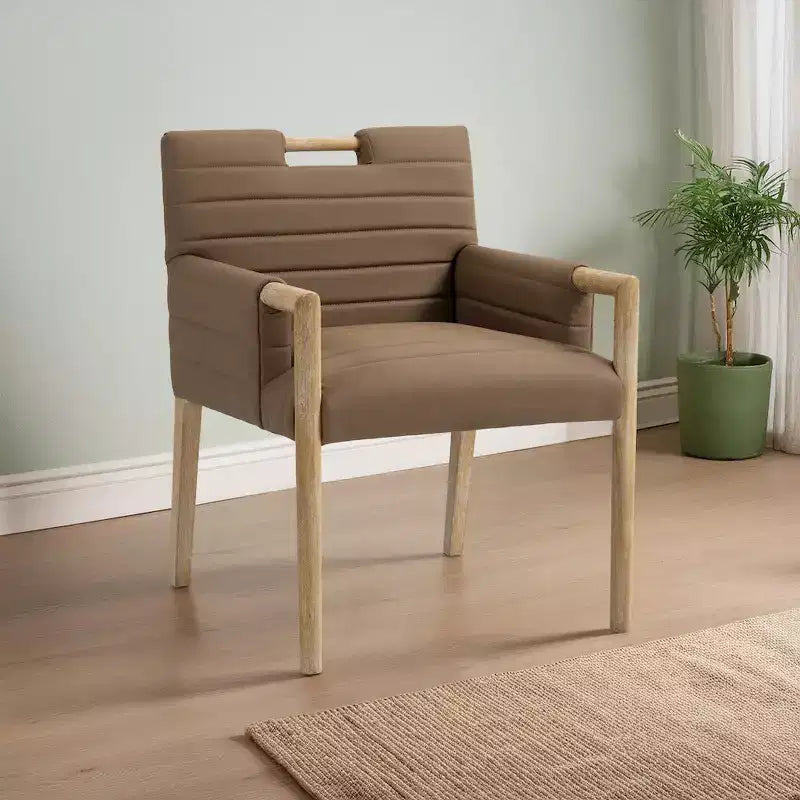 Chaise de salle à manger en cuir végétalien - Dossier capitonné cannelé, pieds en chêne naturel