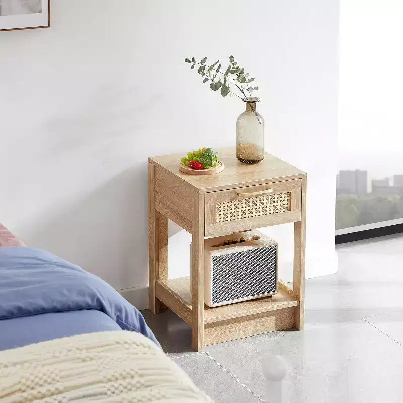 Table de chevet en rotin avec plateau relevable et rangement ouvert - Table d'appoint moderne du milieu du siècle
