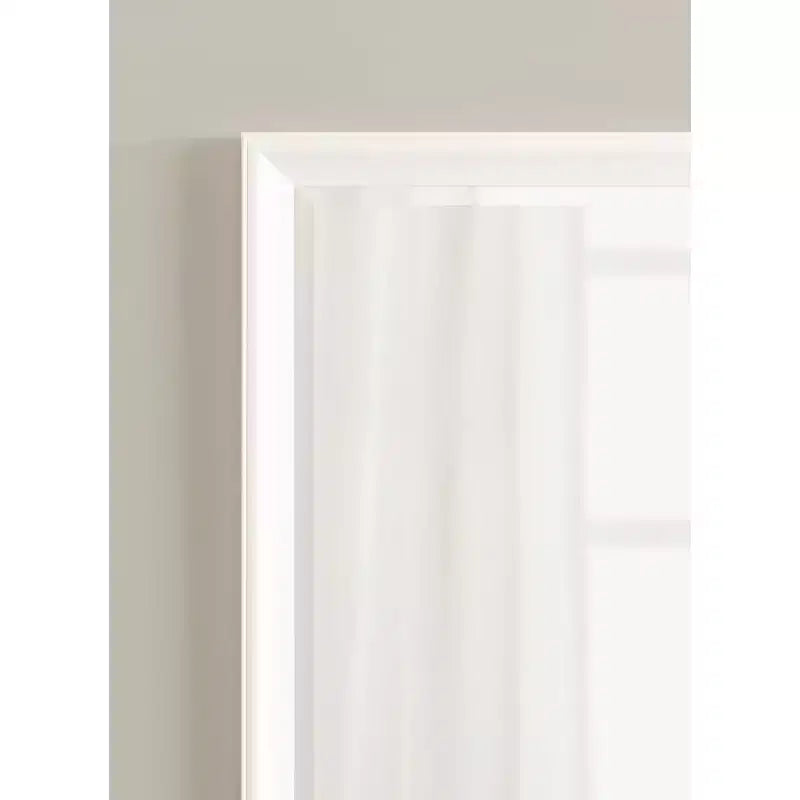 Miroir mural de salle de bain rectangulaire Kalla - Cadre blanc mat, 21,5"x27,5"