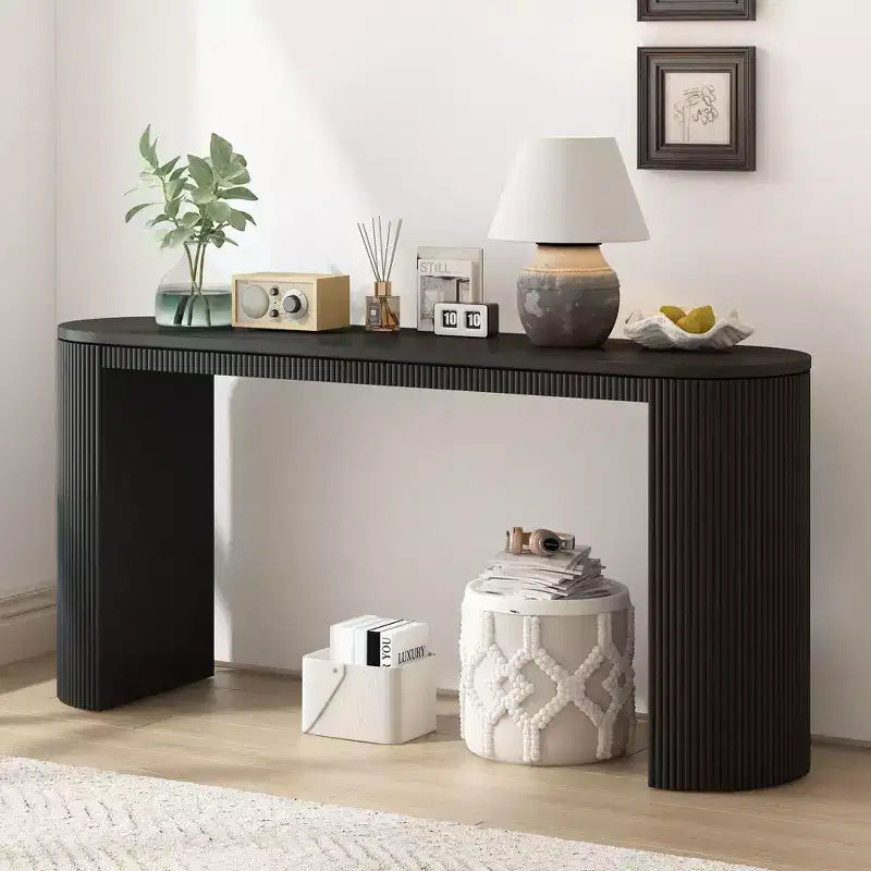 Console moderne pour entrée avec pieds incurvés et plateau à rayures verticales - Marron, 150 cm